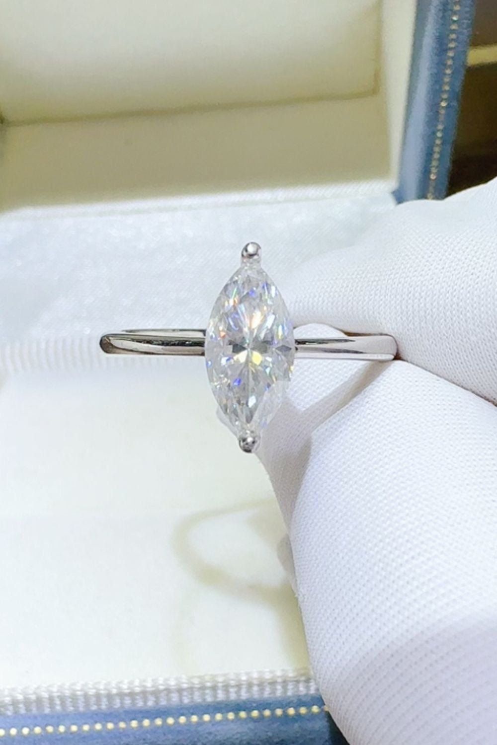 Bague SOLITAIRE Coupe Marquise en Argent 925 avec Moissanite 2 Carats - Ayida Moissanite