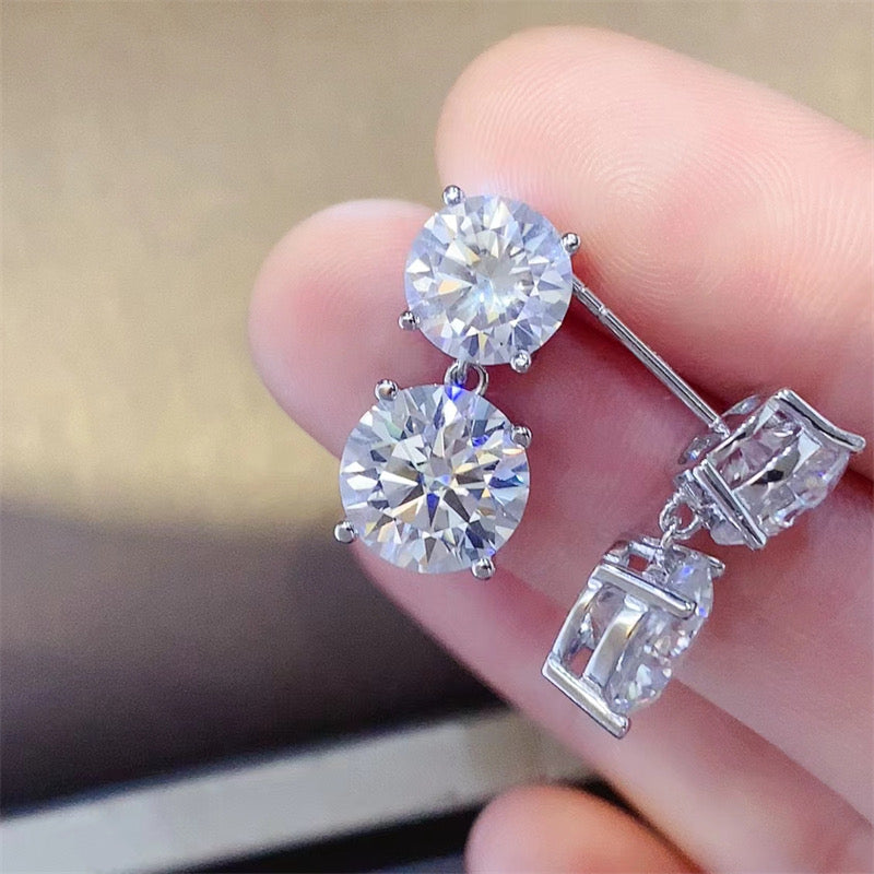 Boucles d'oreilles en argent sterling 925 avec moissanite de 10 carats - Ayida Moissanite