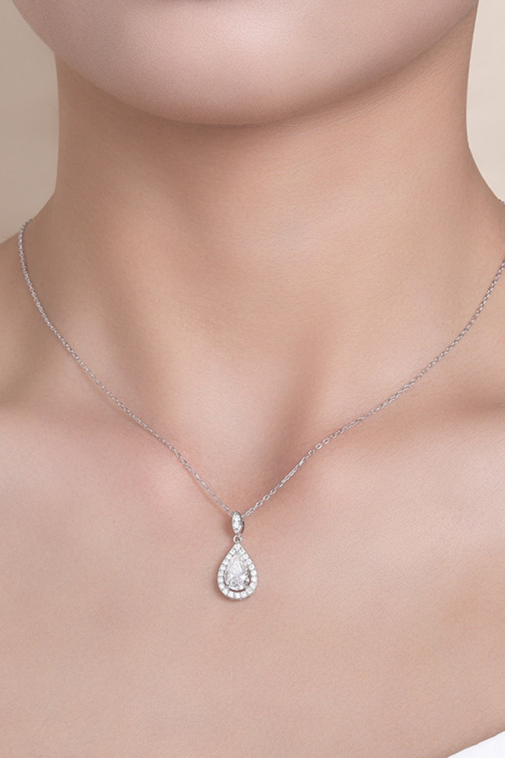 Collier en forme de goutte d'eau en argent sterling 925 avec moissanite de 1,5 carat - Ayida Moissanite