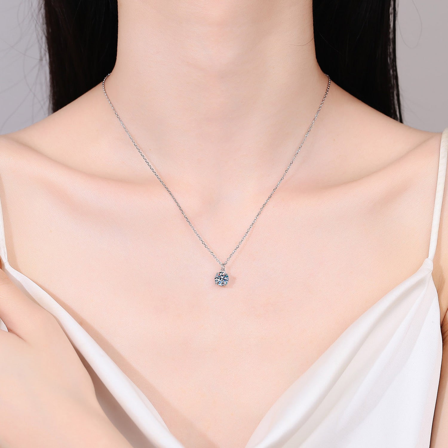 Collier en Moissanite 1 Carat en Argent Sterling Méticuleusement Façonné - Ayida Moissanite